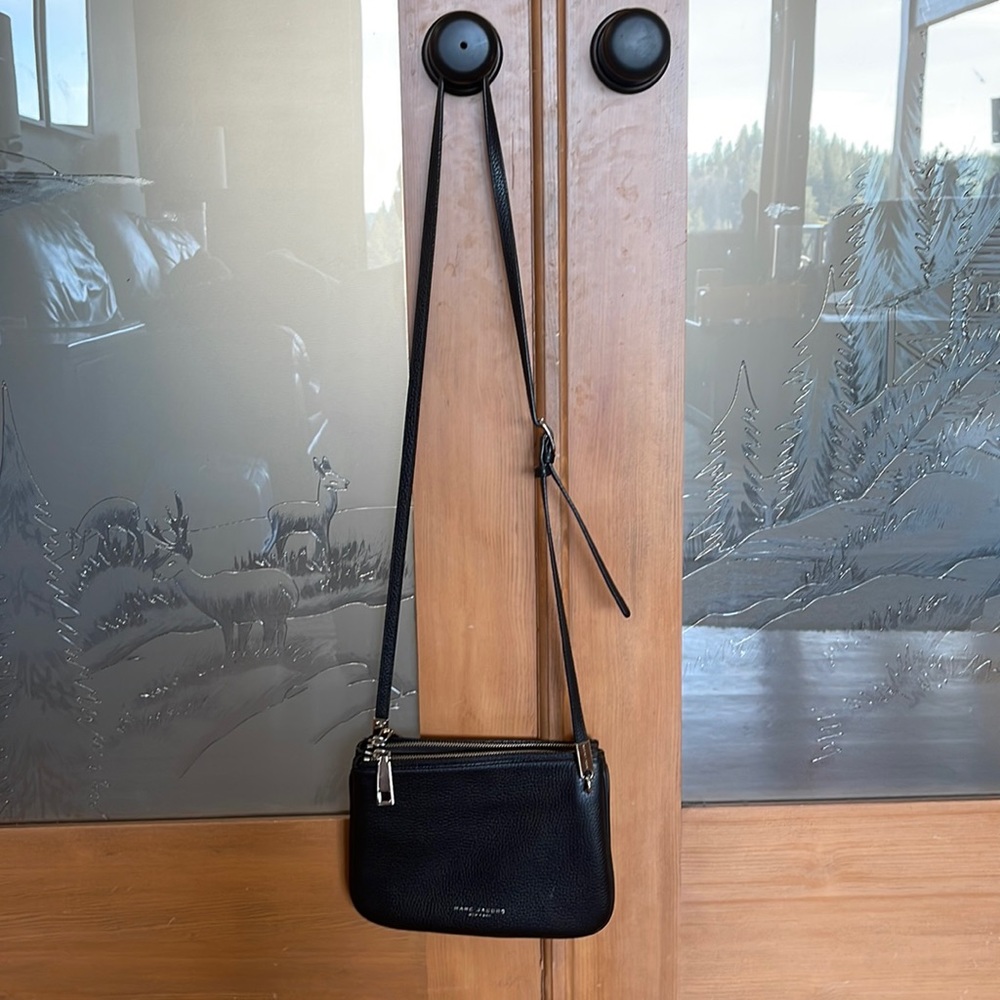 Marc Jacobs Black Pebble Leather Cross-Body Purse